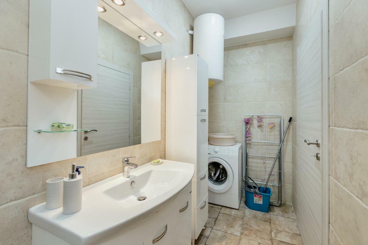 Bobana Apartments ดอนิมอรินิ ภายนอก รูปภาพ